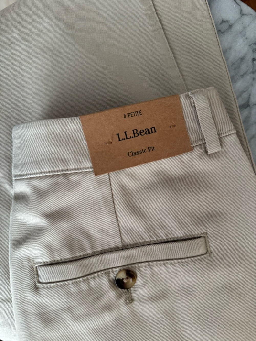 L.L.Bean Classic Fit Chino Pants Women’s Size 4 Petite NWT Khaki Straight Leg - Picture 6 of 8